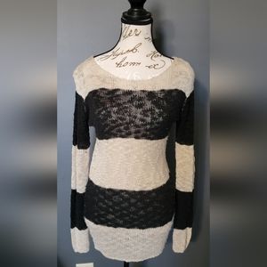 Deb Long Sleeved Sweater